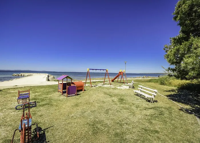 In Strandnaehe- Pool- Kinderspielplatz By Interhome Vikendica *
